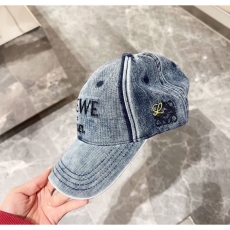 Loewe Caps